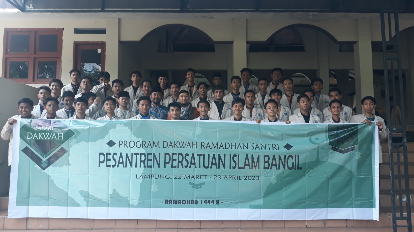 Terbaik dari kalian karena belajar dana mengajar Al Quran